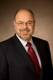 Robert Essner to retire
